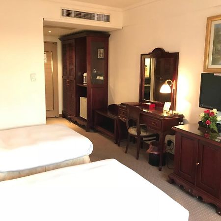 Sunrise Hotel Tainan Esterno foto