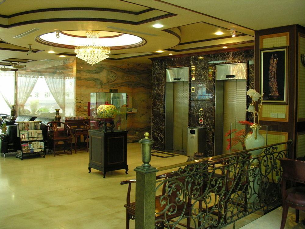 Sunrise Hotel Tainan Esterno foto