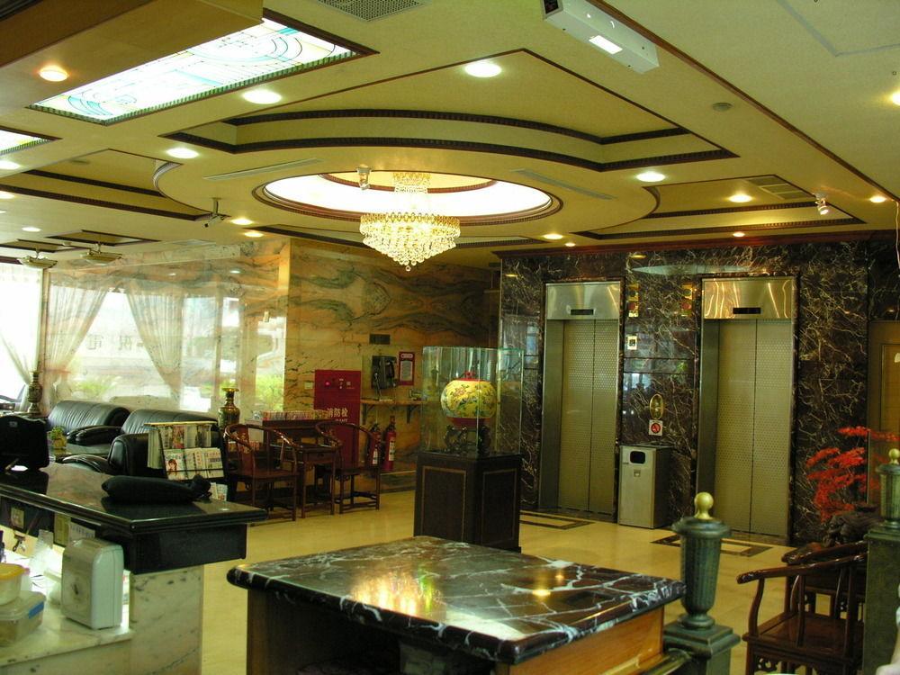 Sunrise Hotel Tainan Esterno foto