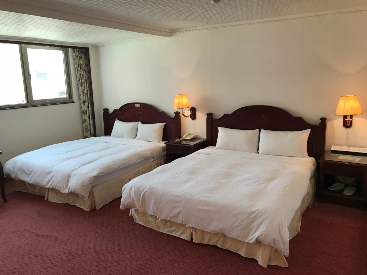 Sunrise Hotel Tainan Esterno foto