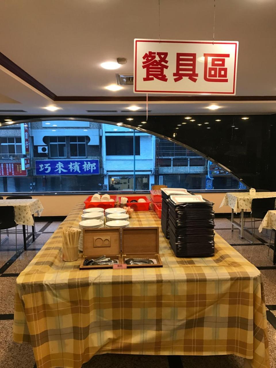 Sunrise Hotel Tainan Esterno foto